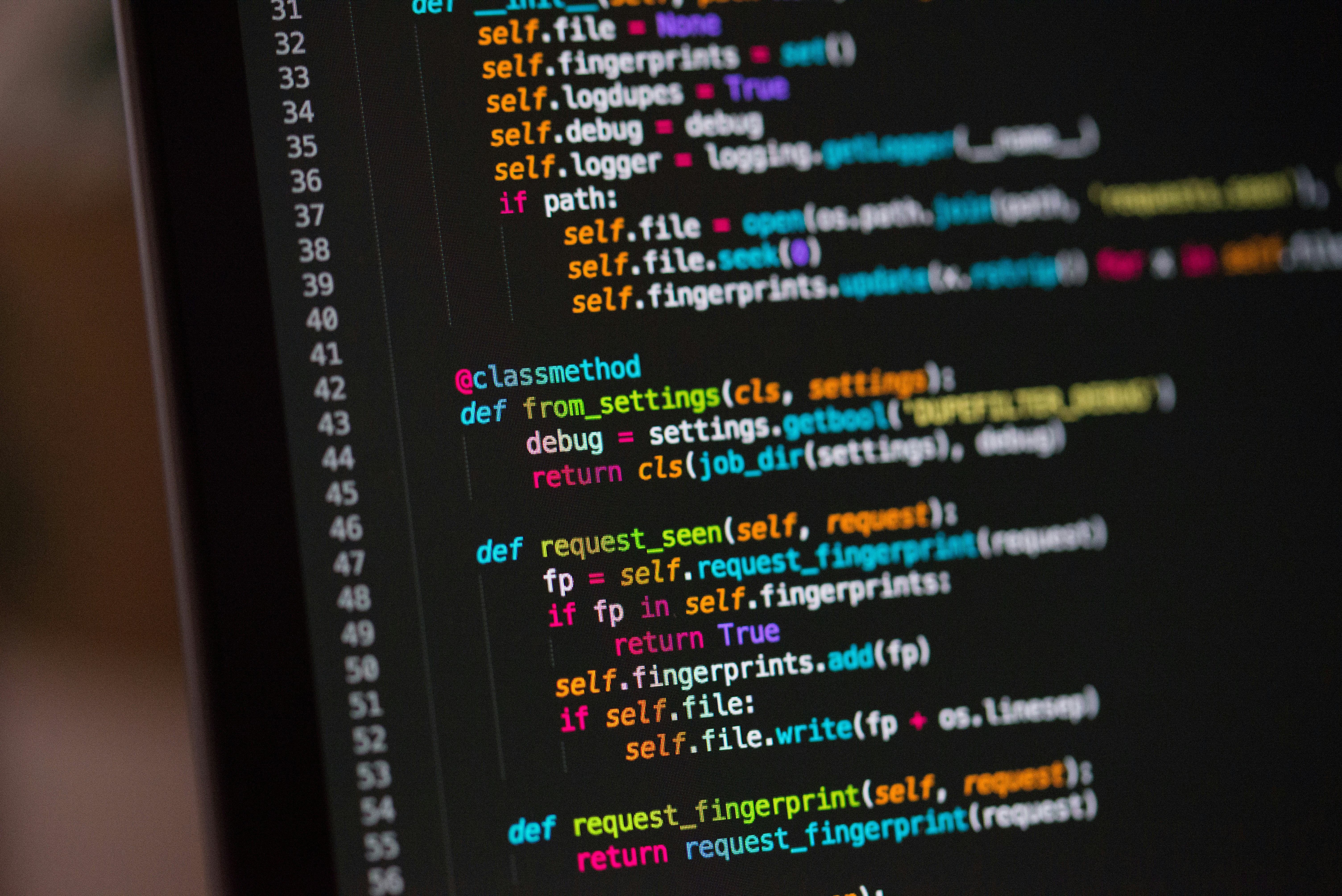 Scraper with Keyword Filtering & MongoDB Storage